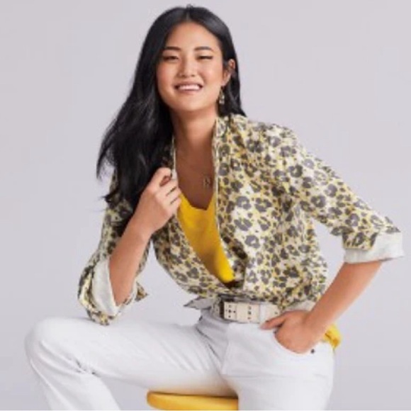 CAbi Tops - Cabi providence shacket